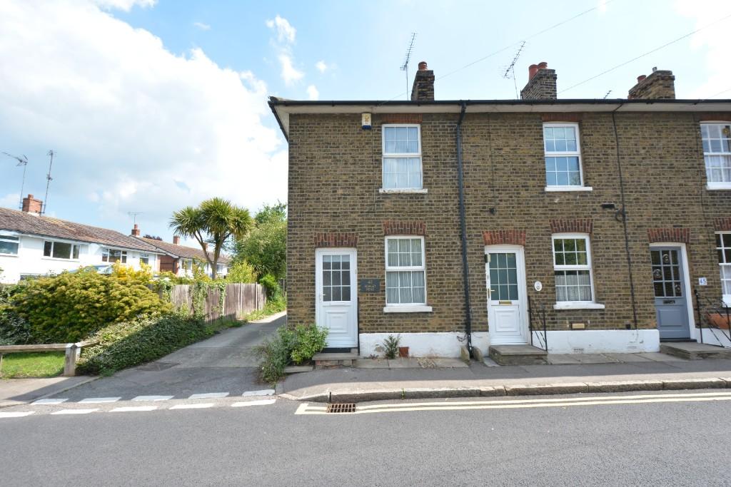 2 bedroom cottage for sale in Rowley Road, Orsett Village, RM16