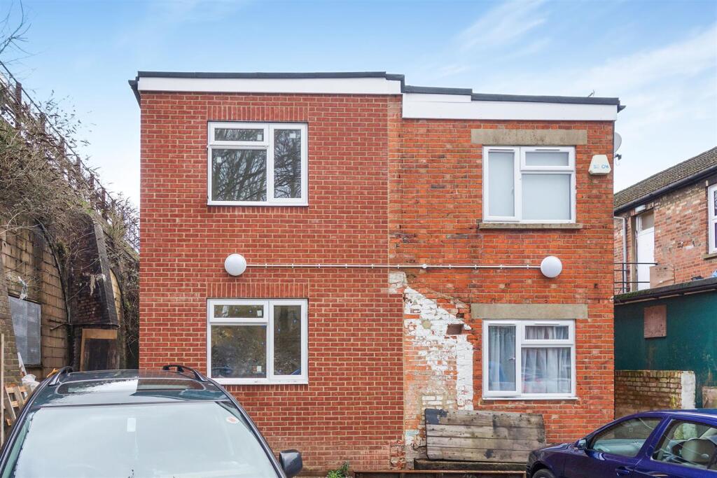 Main image of property: High Street, Aldershot