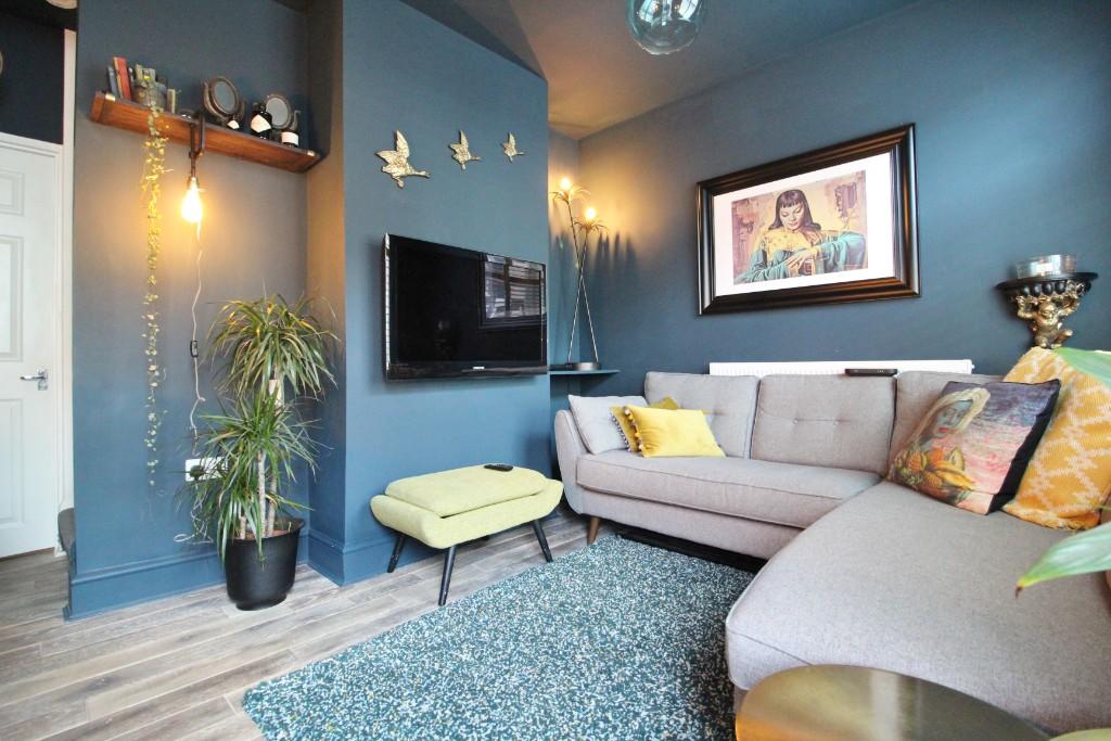 2 bedroom terraced house for rent in Londesborough Road, Southsea