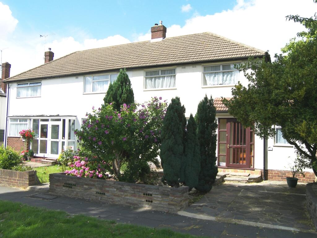 Main image of property: Worple Road, Staines-upon-Thames, Surrey, TW18