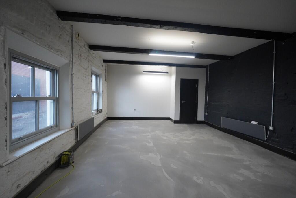 Main image of property: Elephant & Castle,Wakefield, WF1 1EW