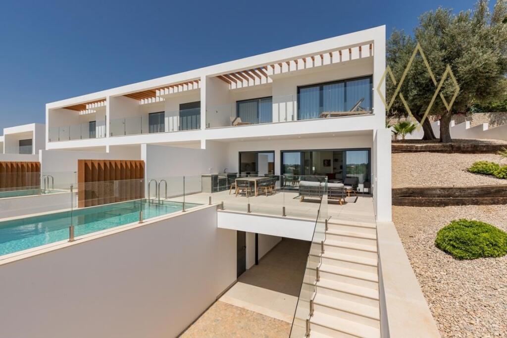 Main image of property: Algarve, Almancil