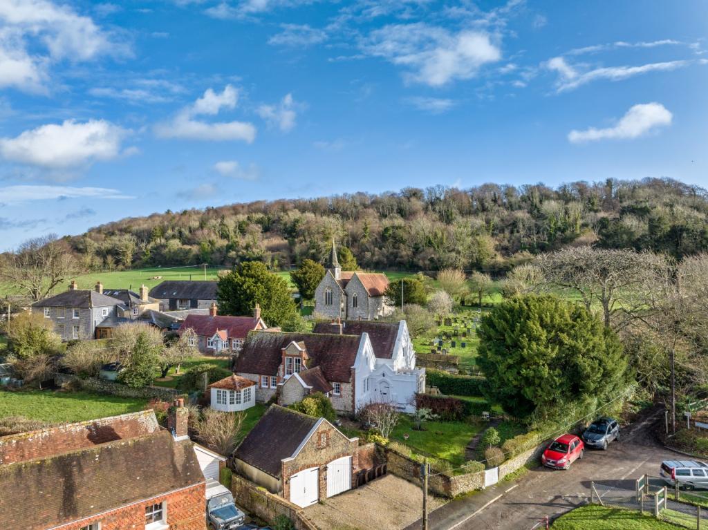 2 bedroom semidetached house for sale in School Lane, Compton