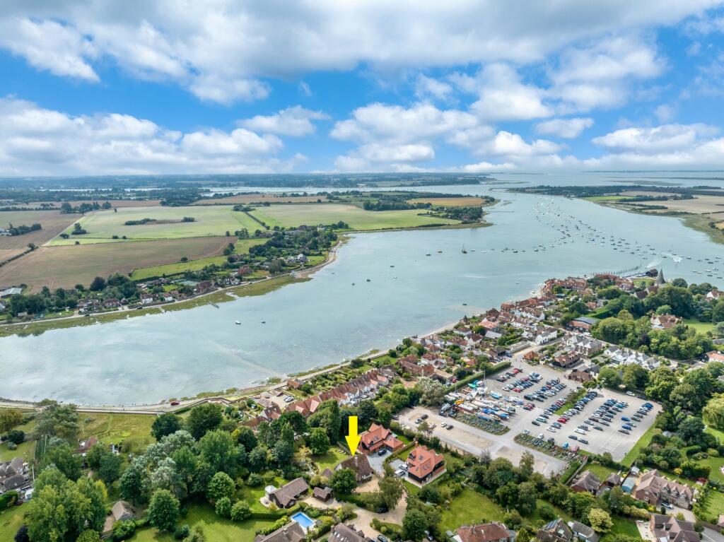 4 bedroom detached house for sale in Sunnyway, Bosham, Chichester, West