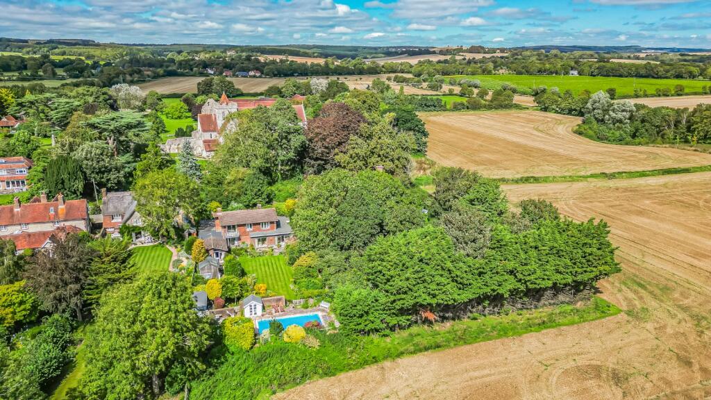 4 bedroom house for sale in Church Lane, Boxgrove, Chichester, West