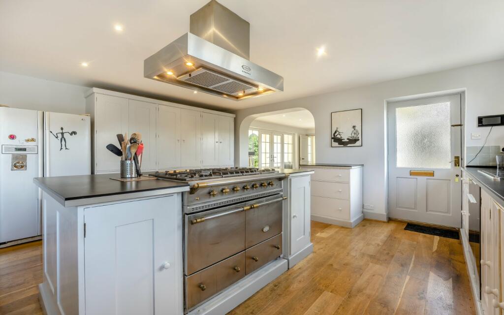 Additional property image - Seafield Road, East Preston, Littlehampton, West Sussex