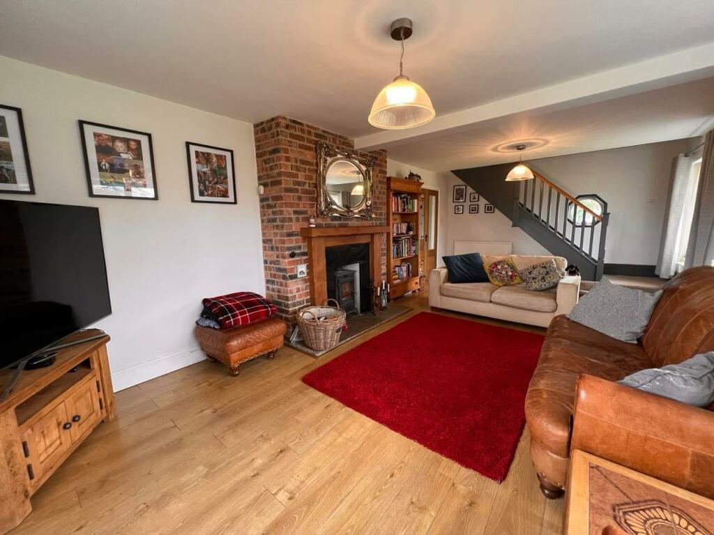 4 bedroom detached house for sale in Godley Lane, Dilhorne, StokeOn