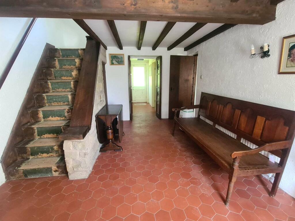 3 bedroom detached house for sale in Keepers Cottage, Farley Road