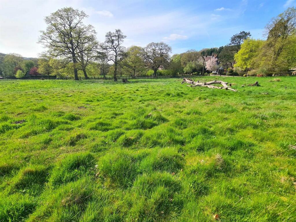 3 bedroom detached house for sale in Keepers Cottage, Farley Road