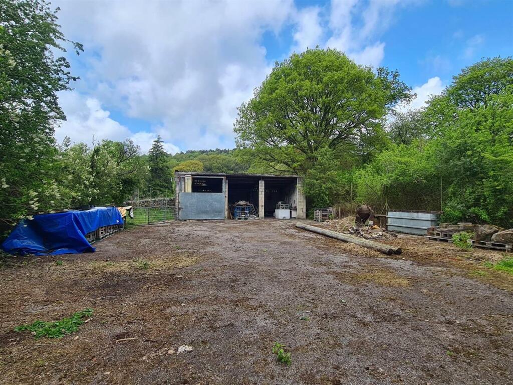 3 bedroom detached house for sale in Keepers Cottage, Farley Road