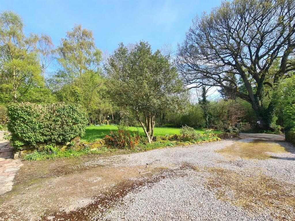 3 bedroom detached house for sale in Keepers Cottage, Farley Road