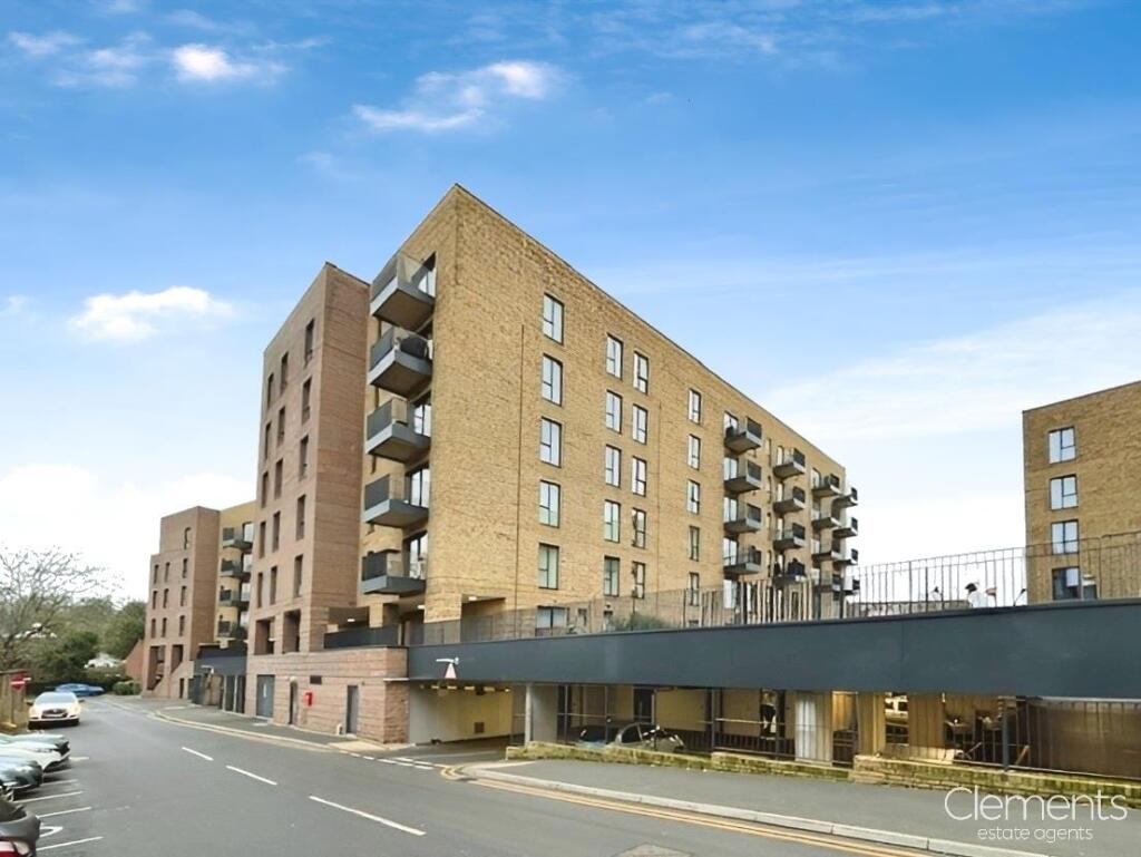 Main image of property: Augustus House, Dacorum Way, Hemel Hempstead