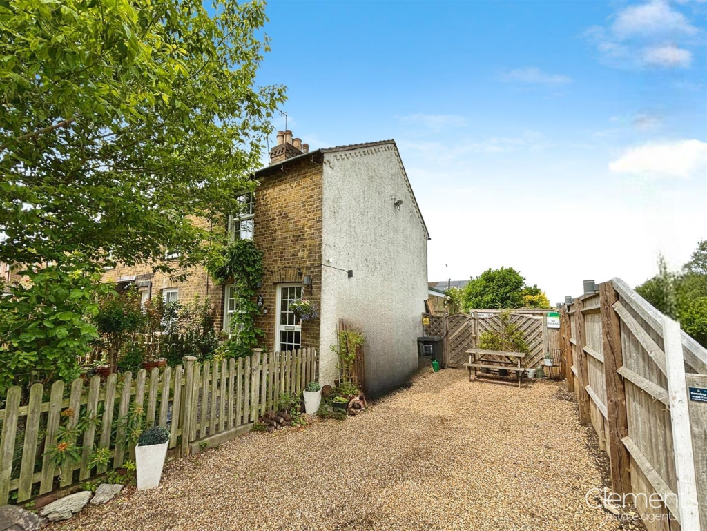 Main image of property: Green Lane, Bovingdon, Hemel Hempstead