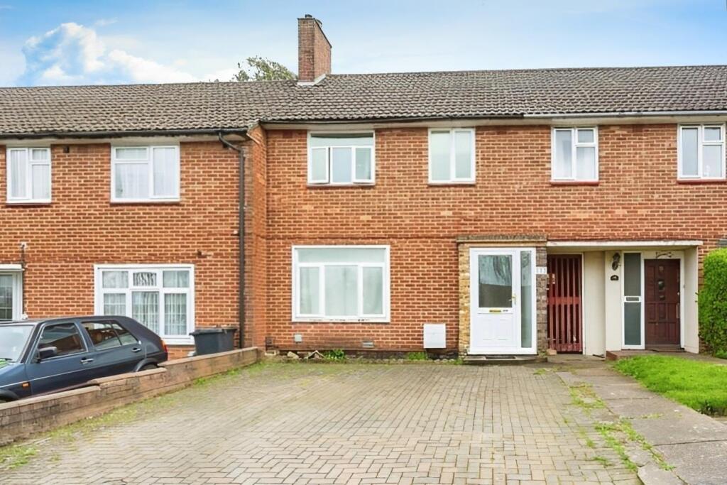 Main image of property: Bennetts End Road, Hemel Hempstead