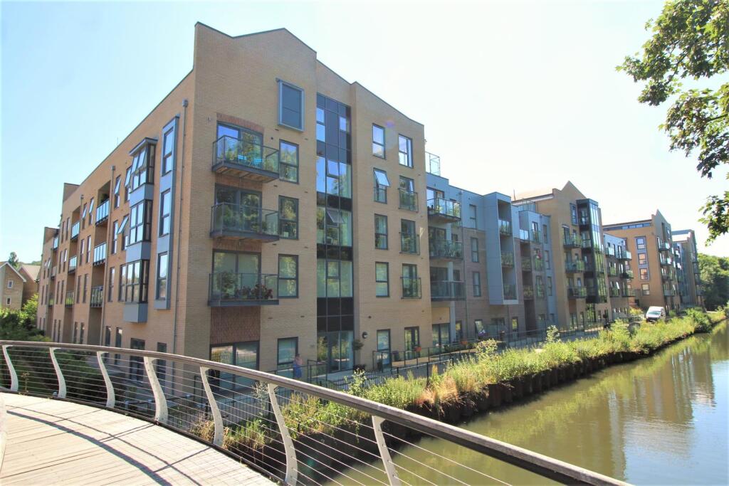 Main image of property: Nash Mills Wharf, Hemel Hempstead