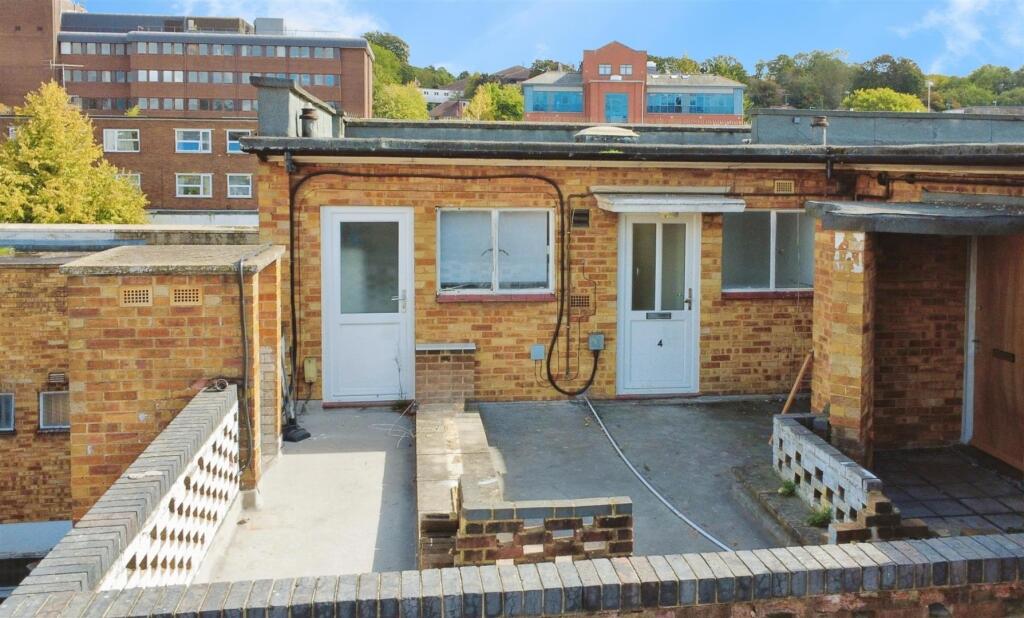 Main image of property: Bridge Street, Hemel Hempstead