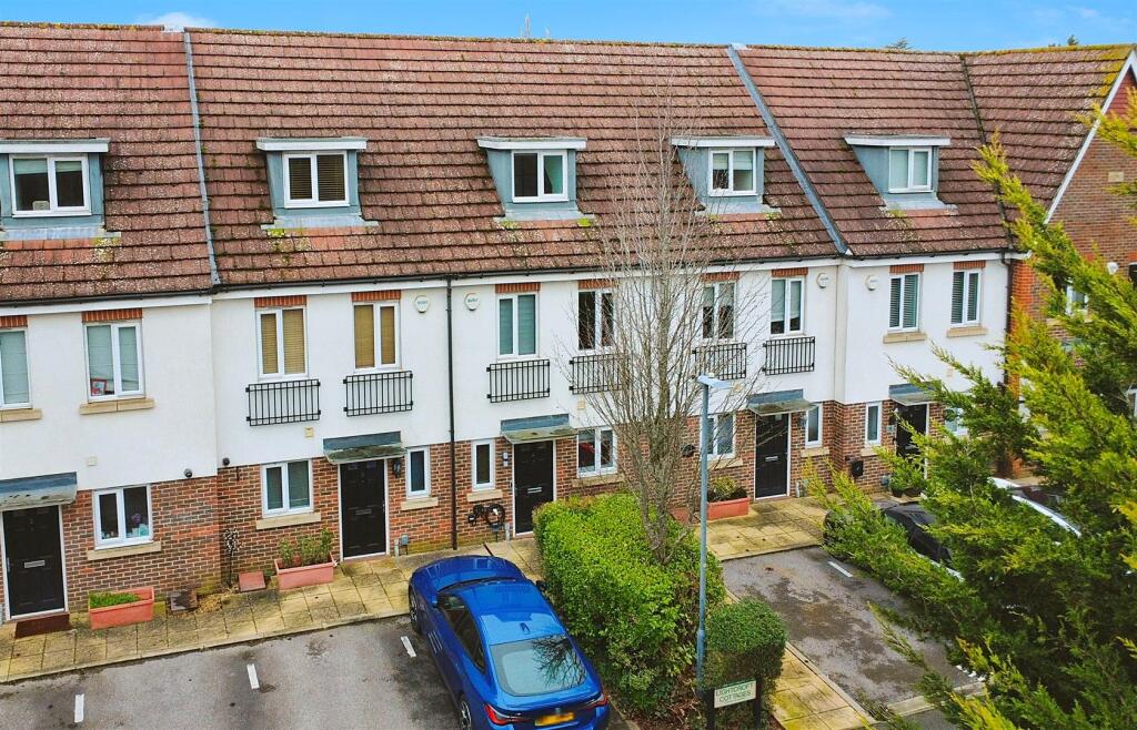 Main image of property: Eastbrook Way, Adeyfield, Hemel Hempstead
