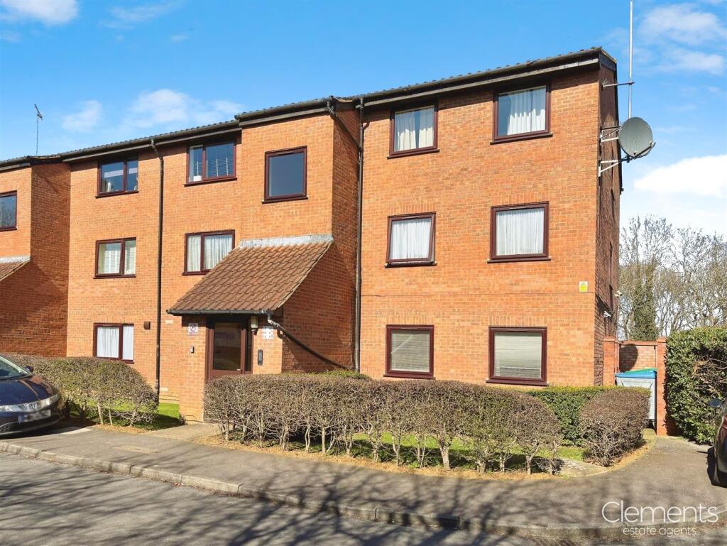 Main image of property: Valley Green, Hemel Hempstead