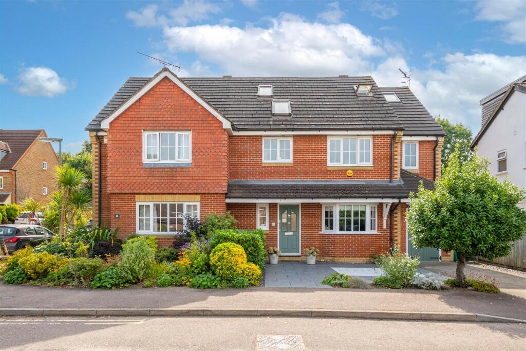 4 bedroom semidetached house for sale in East Road, Reigate, Surrey, RH2