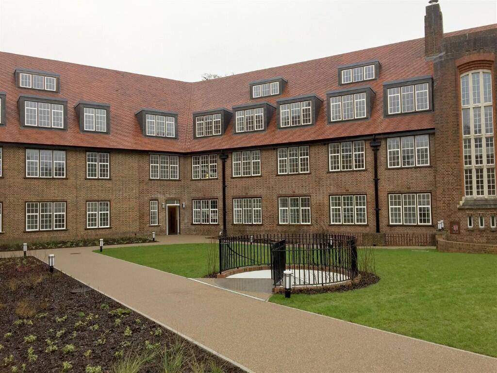 Main image of property: Linden Court, Lesbourne Road, Reigate, Surrey, RH2