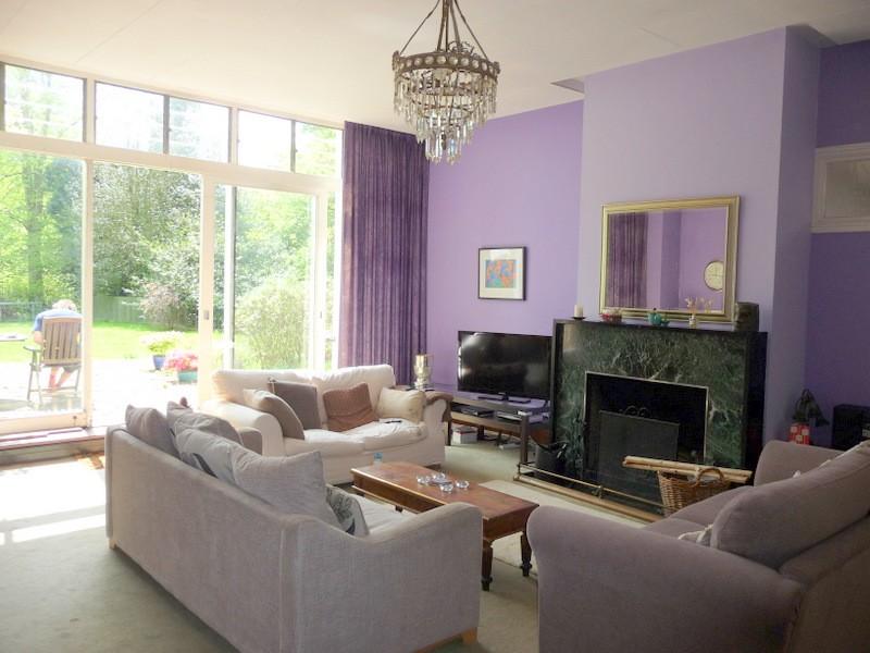 grey and lilac living room