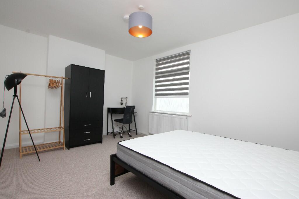 Main image of property: Hill Street, Kettering, Northamptonshire, NN16