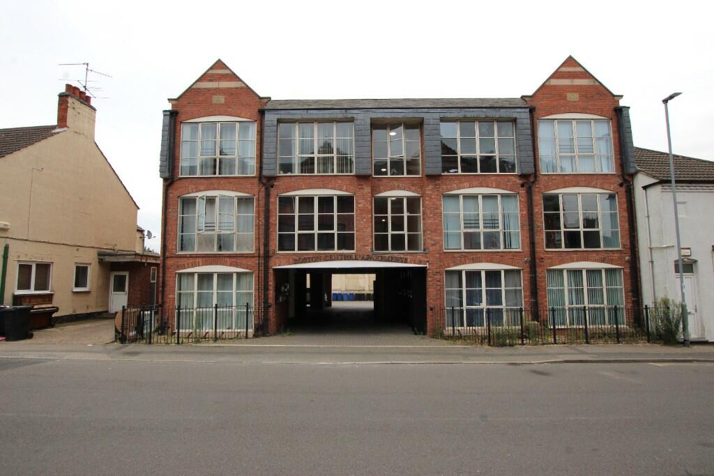 Main image of property: Bath Road, Kettering, Northamptonshire, NN16