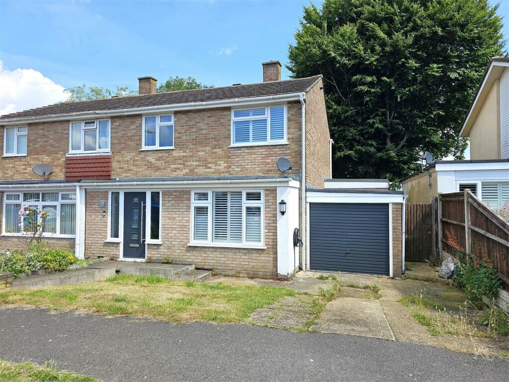 Main image of property: Beacon Way, Park Gate, Southampton