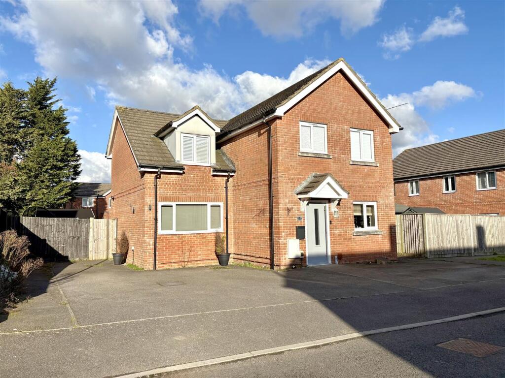 Main image of property: Southway, Titchfield Park