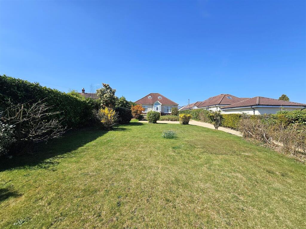 Main image of property: Botley Road, Burridge, Southampton