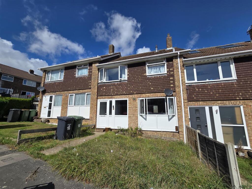 Main image of property: Lewins Walk, Bursledon