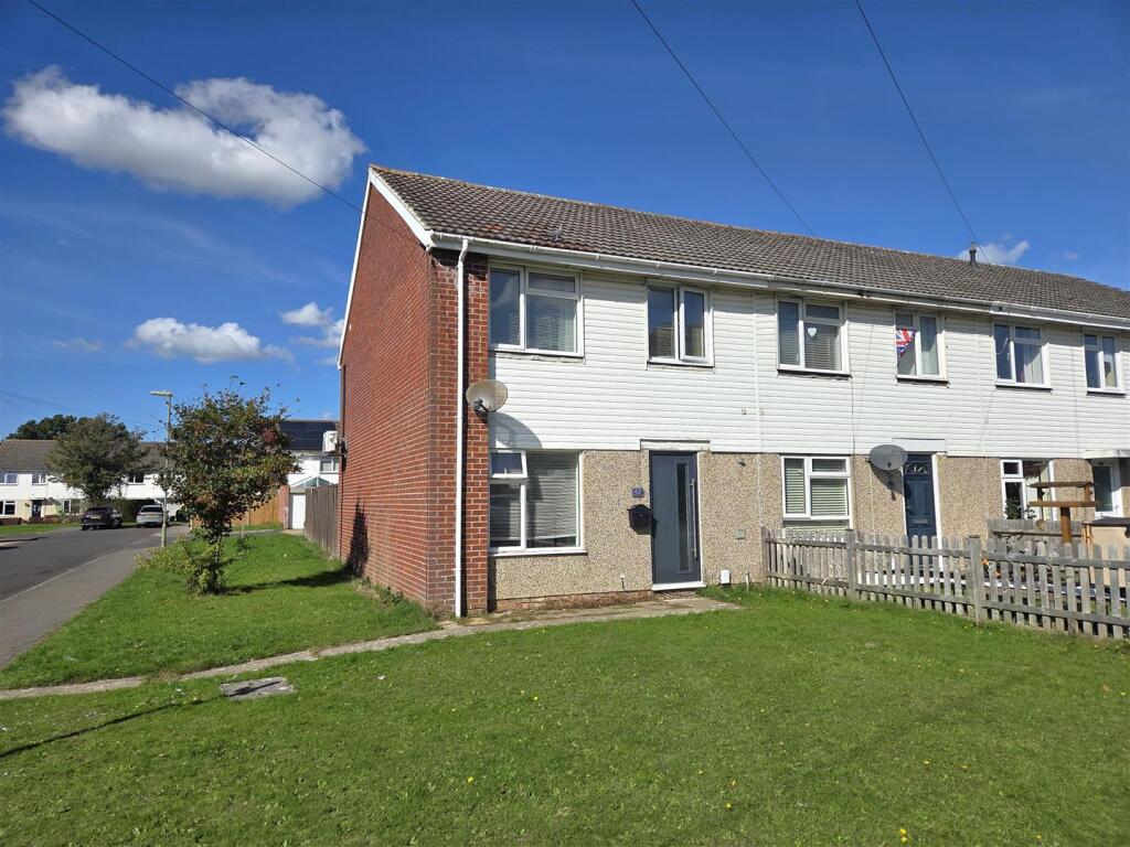 Main image of property: Northmore Road, Locks Heath
