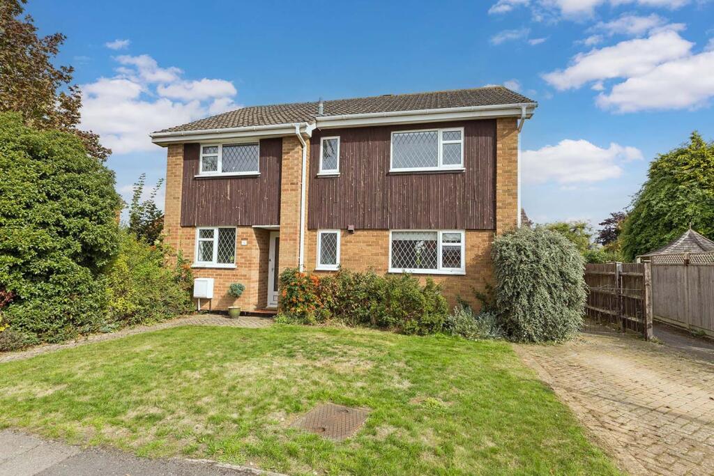 Main image of property: Cranbrook Drive, Maidenhead, Berkshire SL6 6SA