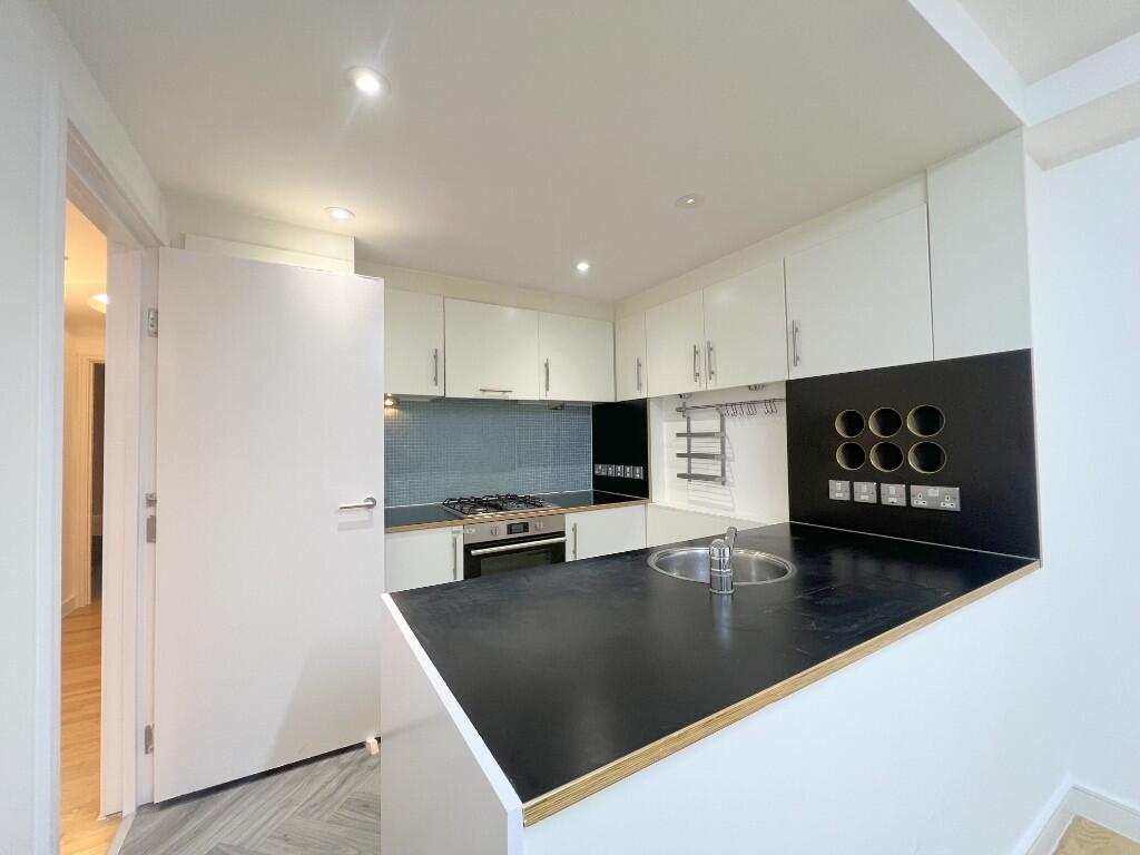 Main image of property: Mile End Road, London, E1