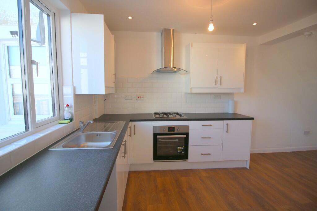 Main image of property: Main Road, Hockley, Essex, SS5