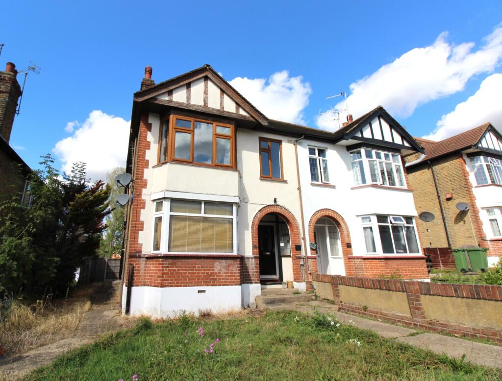 Main image of property: Lodge Avenue, RM2