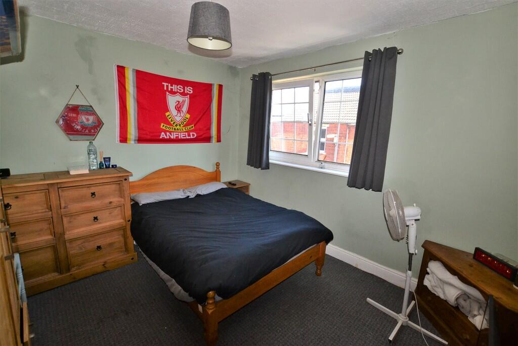 3 bedroom terraced house for sale in Victoria Street, Grantham, NG31