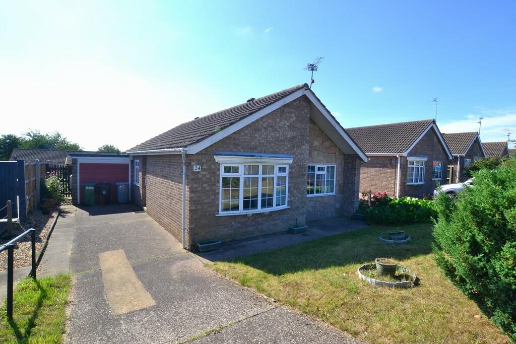 3 bedroom detached bungalow for sale in Winchester Road, Grantham, NG31
