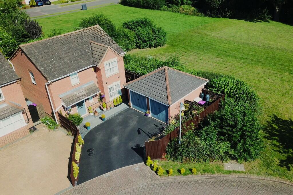 Main image of property: Killarney Close, Grantham