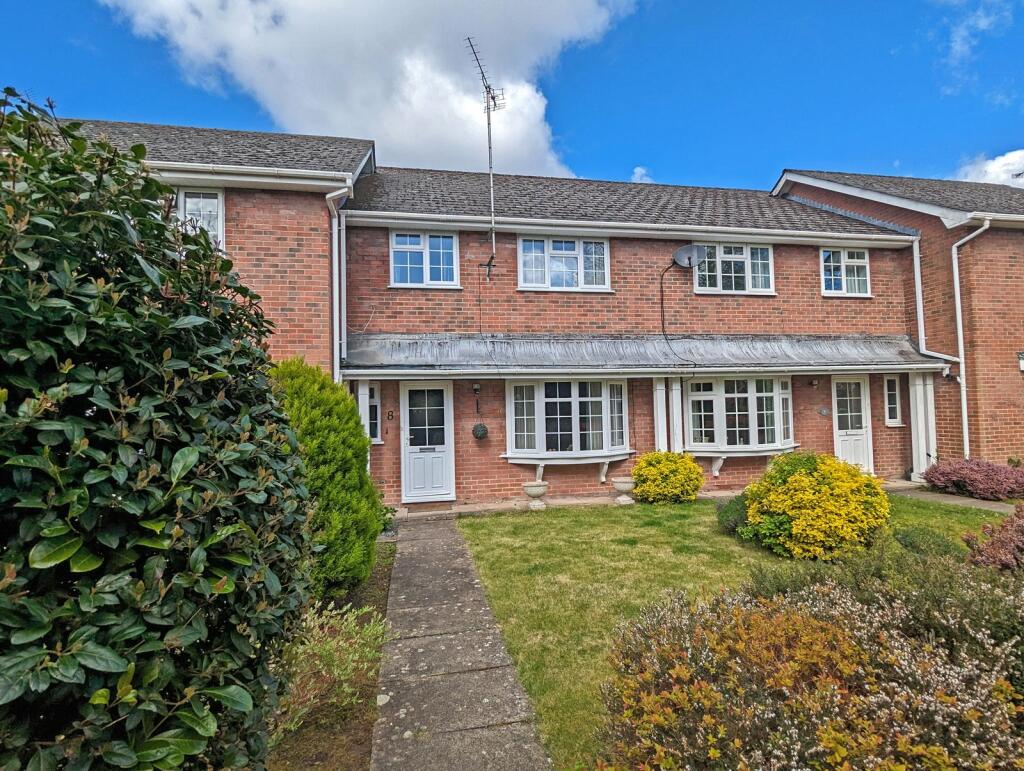 3 bedroom terraced house for sale in Forest Hall, Brockenhurst