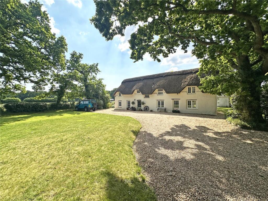 Main image of property: Tilebarn Lane, Brockenhurst, Hampshire, SO42