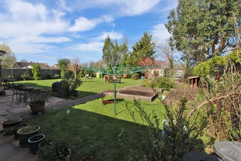 4 bedroom detached house for sale in Middle Road, Tiptoe, Lymington, Hampshire, SO41