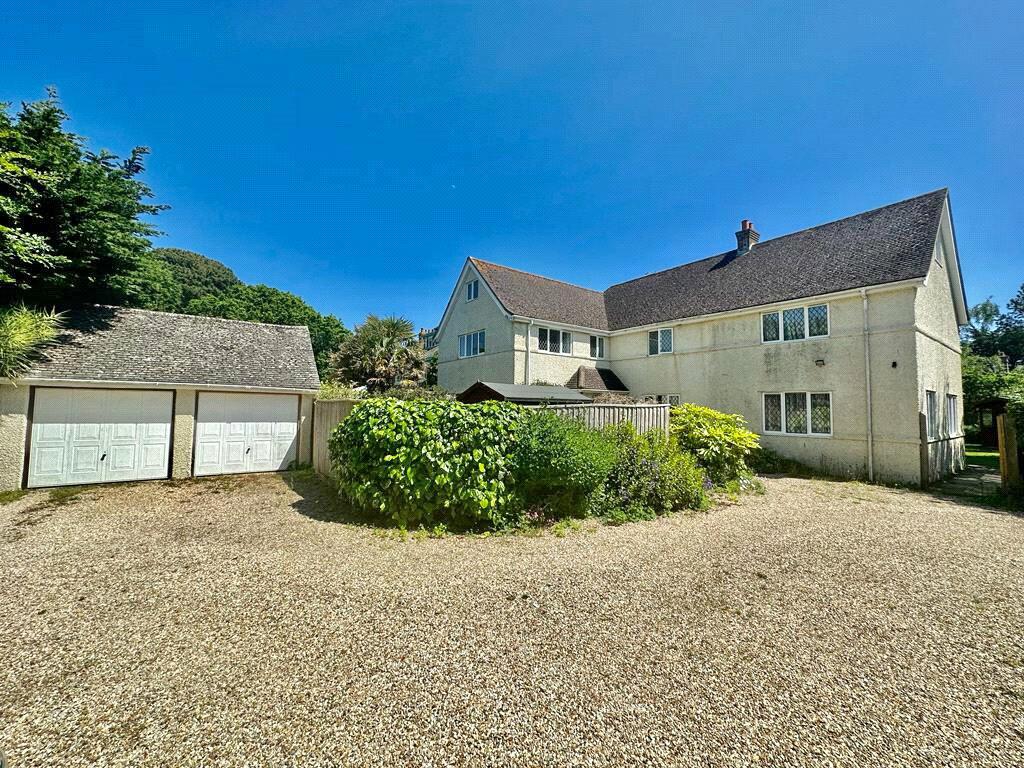5 bedroom detached house for sale in Lymington Road, Milford on Sea