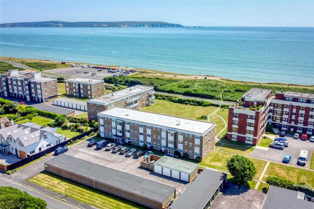 2 bedroom apartment for sale in Victoria Road, Milford on Sea
