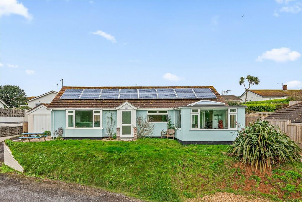 3 bedroom detached bungalow for sale in Hope Cove, TQ7