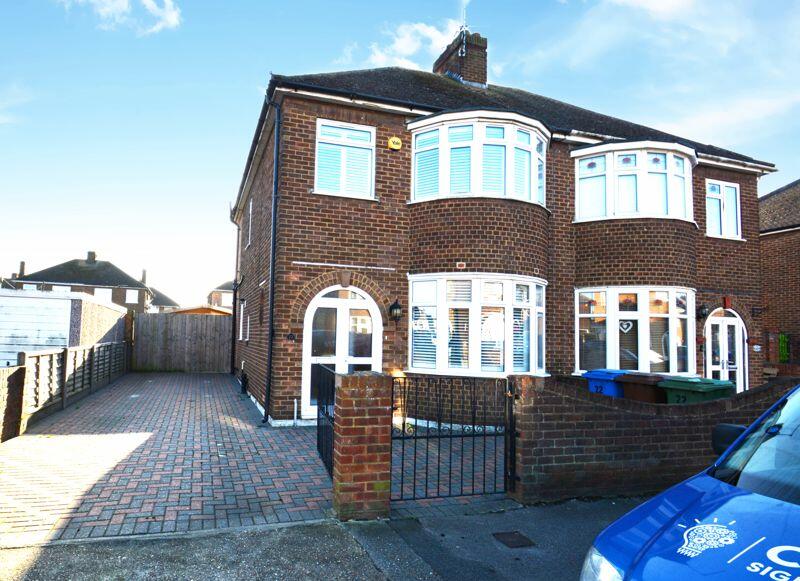 3 bedroom semidetached house for sale in St. Helens Road, Sheerness, ME12
