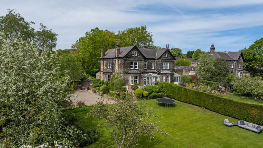 Main image of property: Scotland Lane, Horsforth, Leeds, West Yorkshire, LS18