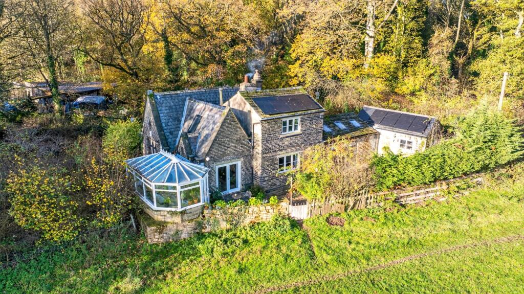 Main image of property: Thornhill Drive, Calverley, Pudsey, West Yorkshire, LS28