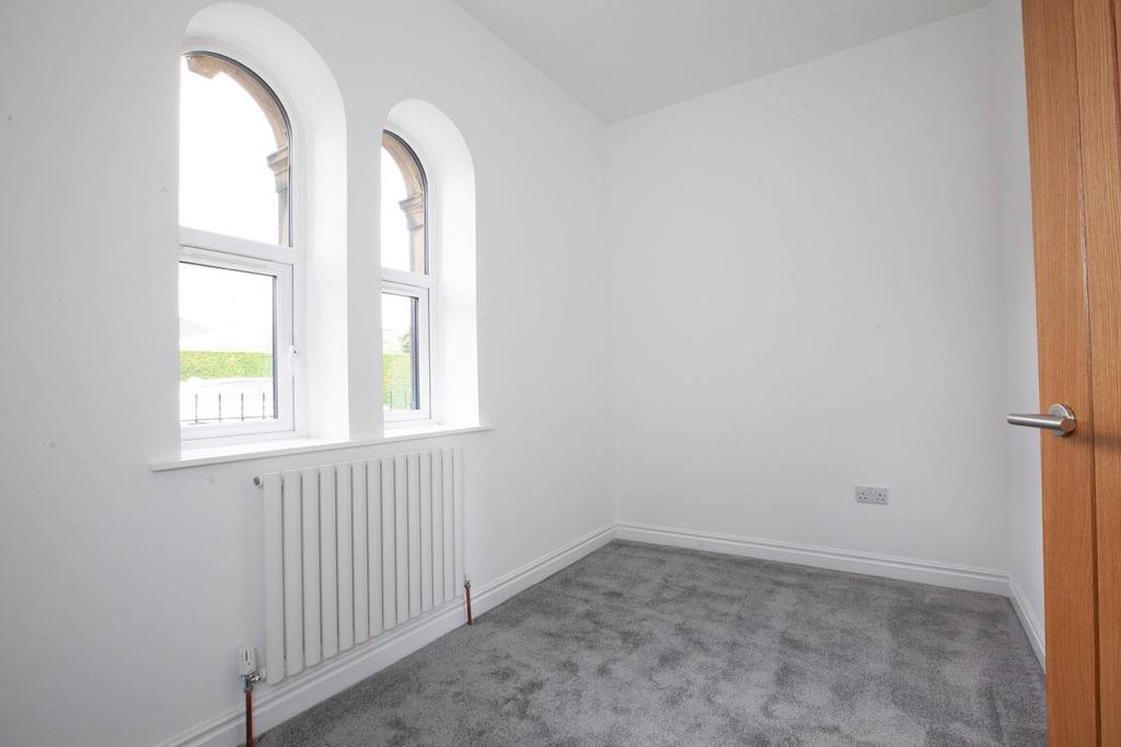 3 bedroom detached house for sale in Park Ghyll Lodge, Old Hollings