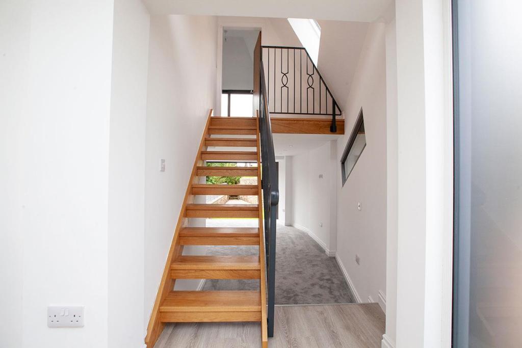 3 bedroom detached house for sale in Park Ghyll Lodge, Old Hollings